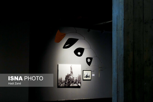 یکصدا فریاد زدند «نزن سرباز»!