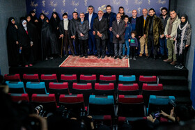 فوتوکال فیلم «اتاقک گلی» در هشتمین روز از چهل و یکمین جشنواره بین‌المللی فیلم فجر