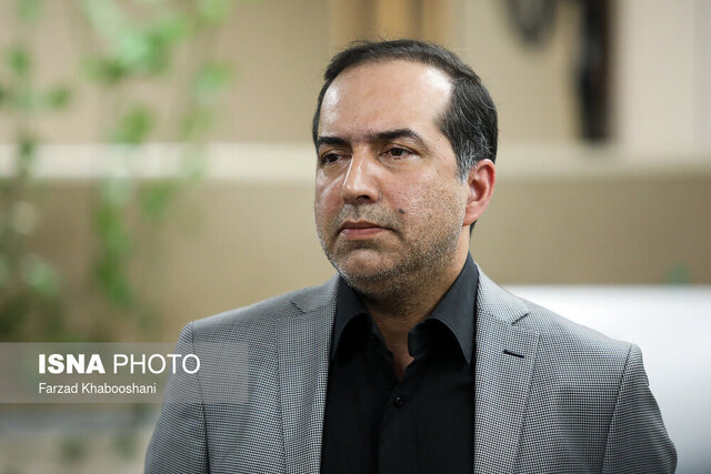 حسین انتظامی حسین انتظامی: زورمان به بخشهای دیگر نمیرسد، رسانه را محدود میکنیم