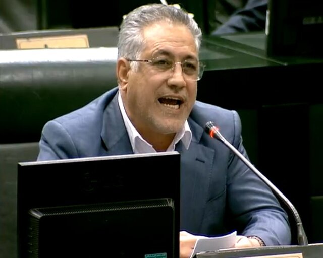 اعظمی: در قیمت خرید تضمینی گندم تجدیدنظر شود اعظمی: در قیمت خرید تضمینی گندم تجدیدنظر شود