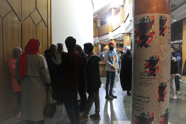 گزارشی از دومین روز جشنواره فیلم فجر شیراز