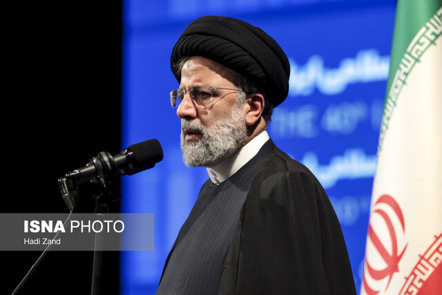 رئیسی: نباید جایگاه کتاب را با مادیات تنزل داد رئیسی: نباید جایگاه کتاب را با مادیات تنزل داد