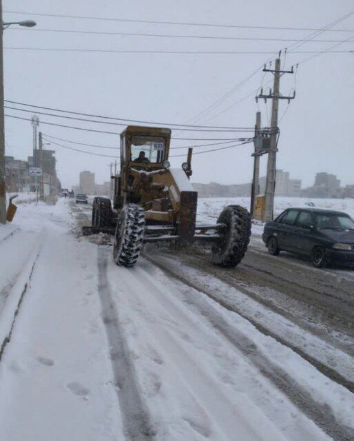 برفروبی ۳۰۰ کیلومتر از محورهای آذربایجان غربی برفروبی ۳۰۰ کیلومتر از محورهای آذربایجان غربی