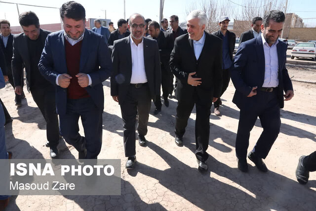 افتتاح و کلنگ زنی طرحهای ورزشی میبد با حضور وزیر ورزش