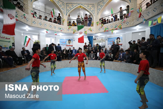 افتتاح و کلنگ زنی طرح‌های ورزشی میبد با حضور وزیر ورزش 