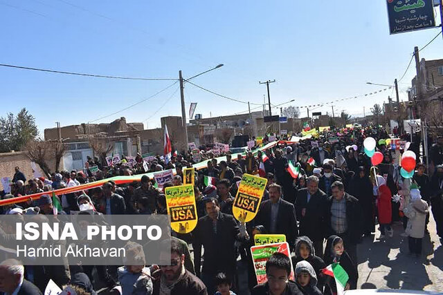 راهپیمایی ۲۲ بهمن در بهاباد برگزار شد