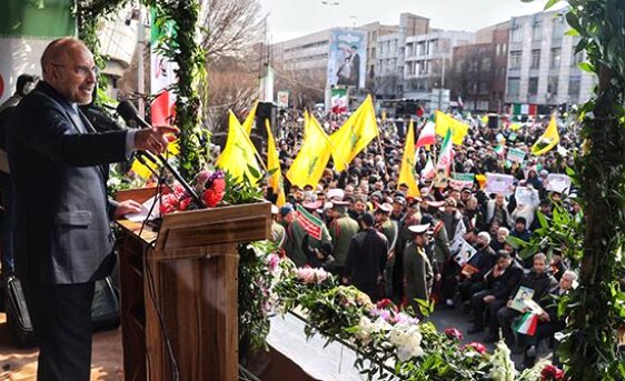 قالیباف: دشمن را با تصمیمات غلط به طمع نیندازیم/راهپیمایی ۲۲ بهمن نشانگر زنده بودن جامعه است