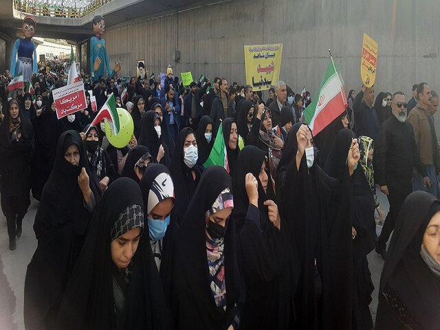 حضور مردم ایلام در راهپیمایی 22 بهمن