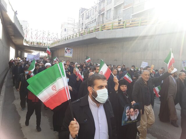 حضور مردم ایلام در راهپیمایی 22 بهمن