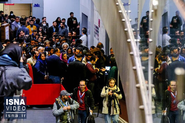 ویدیو / ۱۱ حاشیه از جشنواره فجر چهل و یکم ویدیو / ۱۱ حاشیه از جشنواره فجر چهل و یکم