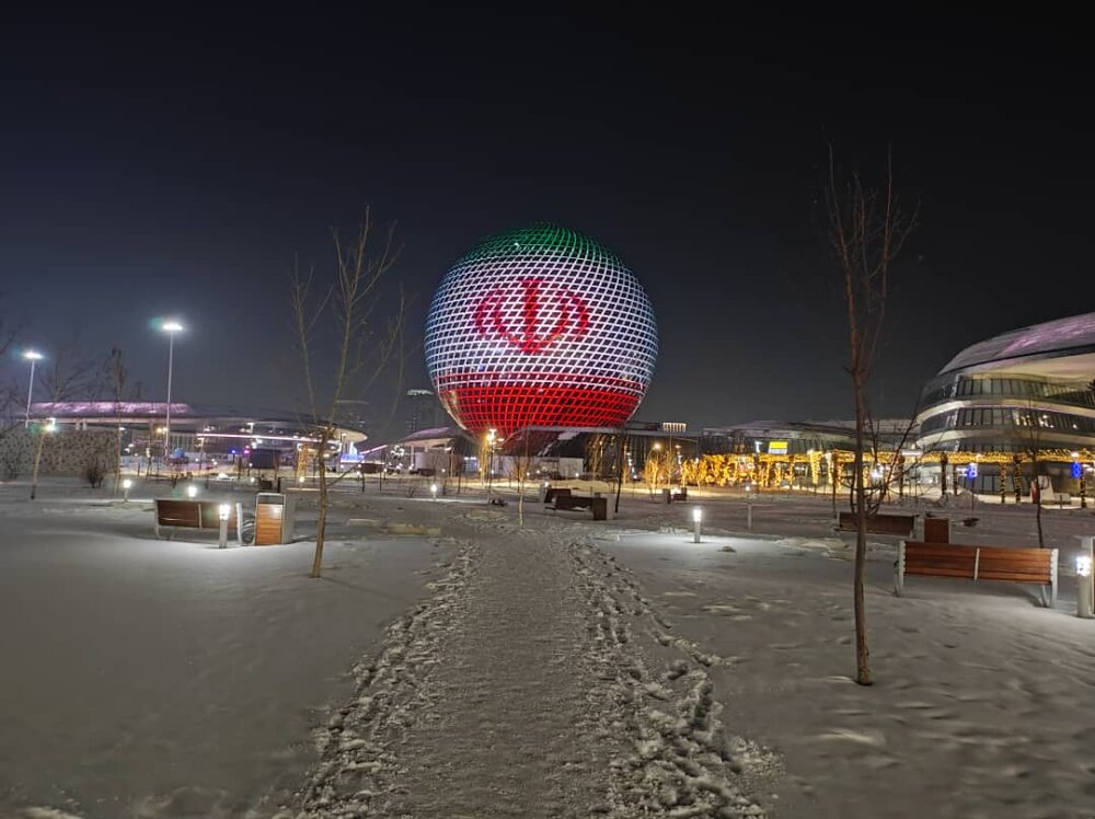 نمایش پرچم ایران بر فراز ساختمان نورعالم و اکسپو قزاقستان
