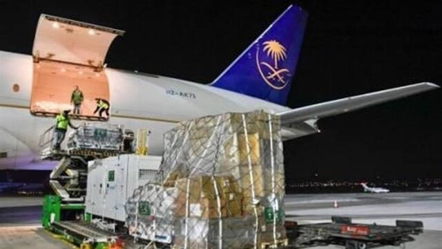 اعلام حمایت عربستان از ارسال کمک‌ها به سوریه و فرود اولین هواپیمای سعودی در فرودگاه حلب