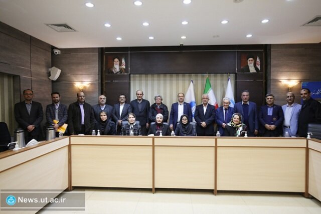 رئیس، نایب رئیس و دبیر هیأت امنای بنیاد حامیان دانشگاه تهران انتخاب شدند