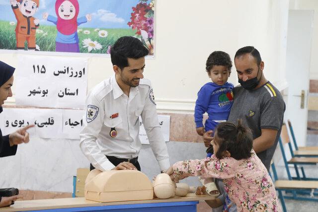 برگزاری اردوی جهادی شهدای مدافع سلامت در تنگستان