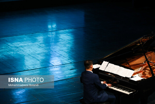 اعلام ناگهانی خبر مرگ یک هنرمند، حضور چهرههای سیاسی و برگزاری «حنابندان»