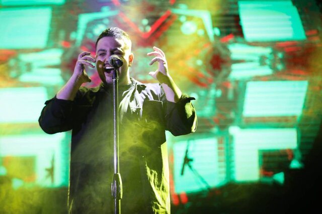 اعلام ناگهانی خبر مرگ یک هنرمند، حضور چهرههای سیاسی و اجرای موسیقی «حنابندان»