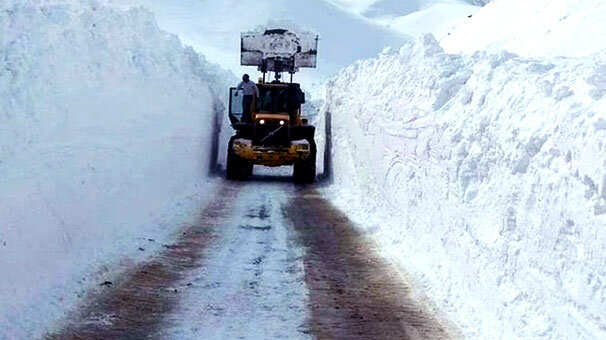 قطع راه ارتباطی ۷۰ روستای الیگودرز 