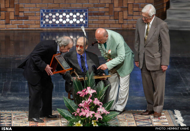 هوشنگ ظریف، جواد مجابی، عبدالوهاب شهیدی و حسن ناهید/جشن موسیقی ما کسی چه میداند، شاید ناهید، ظریف و شهیدی دوباره باهم نواختند!