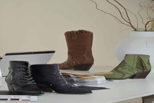 یک استارتاپ هلندی از چرم سیب کفش میسازد یک استارتاپ هلندی از چرم سیب کفش میسازد