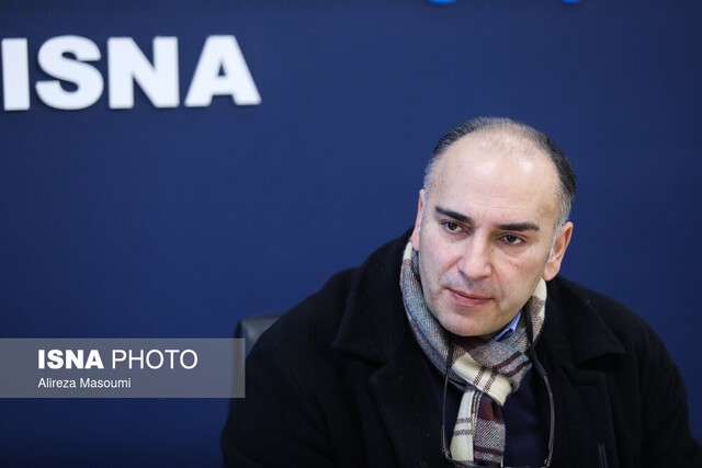 کسب مدال در شنا «قصه» است/ قرارداد مربی فوتبال ۲۷ میلیارد، بودجه فدراسیون ۸ میلیارد!