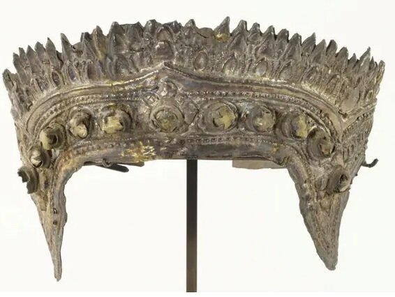 جواهرات سلطنتی گمشده به خانه بازگشتند