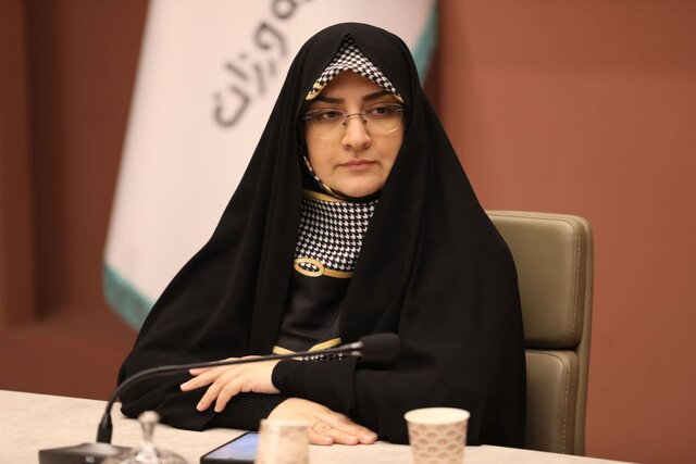 واژگان زبان مادری را حفظ کنیم/ همه ما صاحب زبان فارسی هستیم