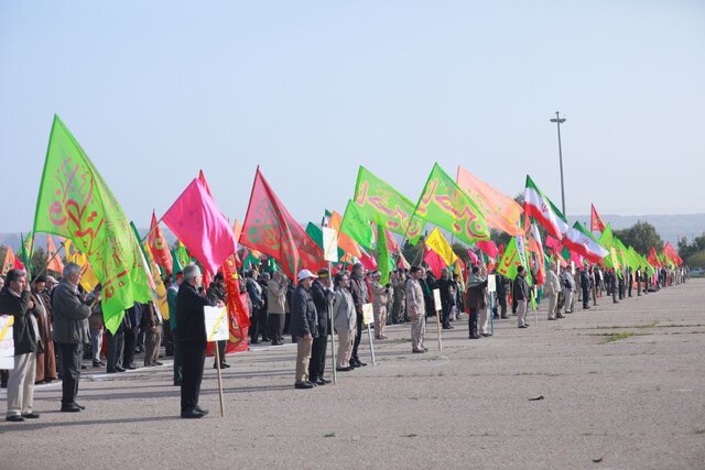 حضور ۴۰۰۰ نفر از طلایه‌داران راهیان نور و یادگاران لشکر ۲۷ محمدرسول الله(ص) در پادگان دوکوهه