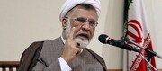 فاضل میبدی:هرکاری سایه جنگ را دور کند مبارک است/زمان امام هم برخی کاسه‌ داغ‌تر از آش بودند