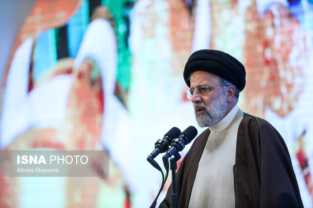 عکس آرشیوی است کارنامه سپاه درخشان و افتخار آمیز است