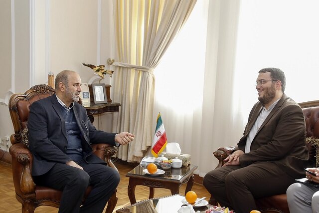 تبریز در عرصه فرهنگ و هنر می‌تواند ستون ایران باشد
