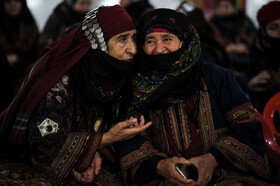 عروسی کرمانجی حضور بزرگان در مجلس اهمیت زیادی دارد.