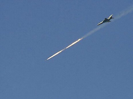 در اولین حمله هوایی ناشناس در شمال غرب سوریه از زمان زلزله ۲ تن کشته شدند