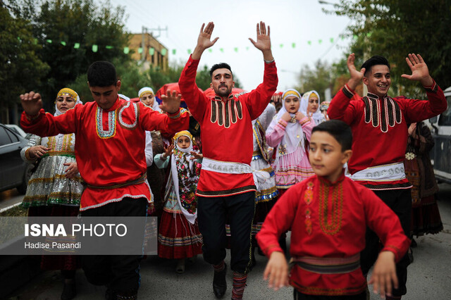 عکس مربوط به عروسی کرمانج هاست رنگین کمان اقوام؛ مظهر انسجام و اتحاد
