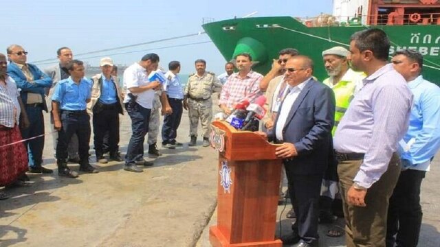 شواهدی در تمایل ائتلاف سعودی به لغو محاصره بندر الحدیده/ ۱۸ کشتی در راه یمن