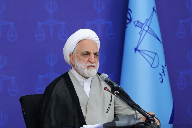 برکناری دو مدیردولتی/ورود دادستانی به مسمومیت دانش آموزان/دستگیری یک نفر در پرونده سما جهانباز