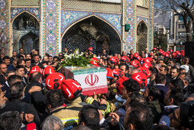 تشییع پیکر آتش نشان شهید رضا دارابی