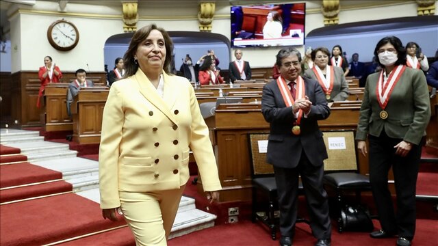 رئیس جمهوری پرو رئیس جمهوری مکزیک همتای پرویی خود را "دستنشانده" الیگارشها دانست