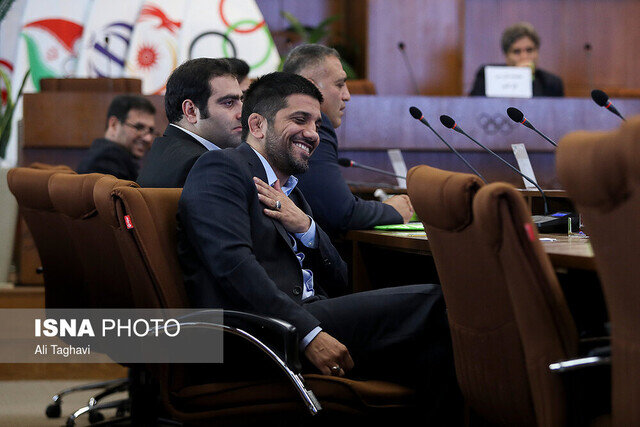 علیرضا دبیر در انتخابات کشتی شرکت میکند علیرضا دبیر در انتخابات کشتی شرکت میکند