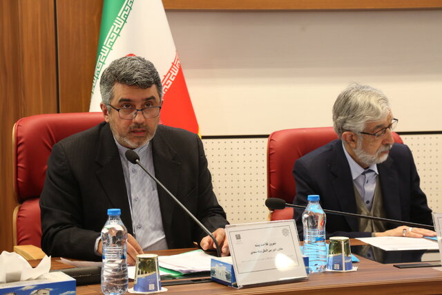 تقدیر «حداد عادل» از ایسنا برای همراهی در گسترش زبان فارسی