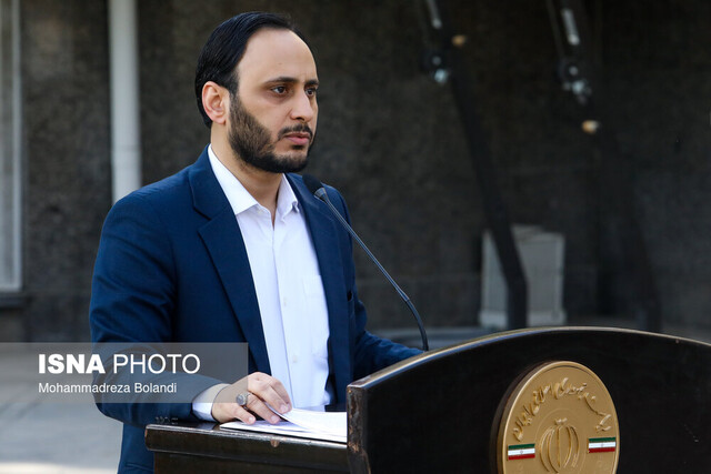 دولت با افزایش حقوق بازنشستگان موافقت کرد دولت با افزایش حقوق بازنشستگان موافقت کرد