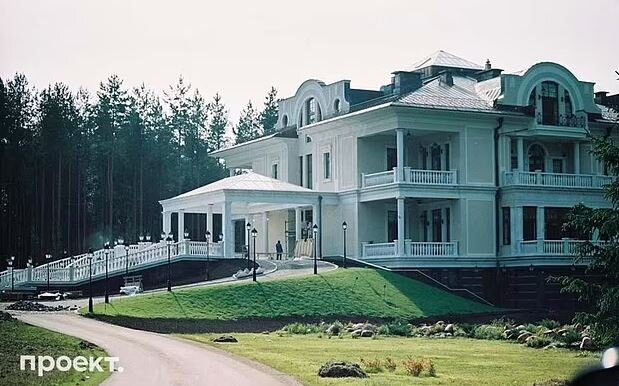 «قصر طلایی والدای» و زندگی مخفی پوتین