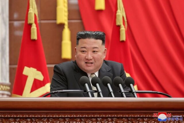 رهبر کره شمالی دستورالعمل جدیدی برای افزایش مواد غذایی در کشورش صادر کرد رهبر کره شمالی دستورالعمل جدیدی برای افزایش مواد غذایی در کشورش صادر کرد