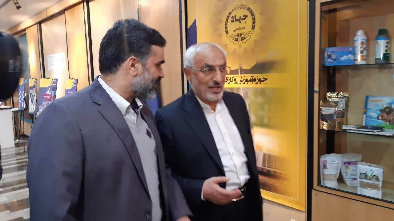 گزارش ایسنا از افتتاحیه نمایشگاه گزیده ای از دستاوردهای جهاد دانشگاهی
