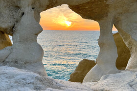 ساحل بی نظیر کوشنار شهرستان پارسیان معروف به پنجره خلیج فارس
