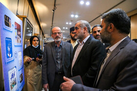 علی نیکزاد نایب رئیس مجلس و حسن مسلمی نائینی رئیس جهاد دانشگاهی در مراسم افتتاح نمایشگاه گزیدهای از دستاوردهای جهاد دانشگاهی در مجلس شورای اسلامی