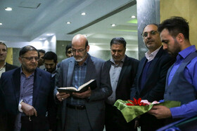 حسن مسلمی نائینی رئیس جهاد دانشگاهی و محمد مهدی مفتح  عضو هیئت رئیسه کمیسیون برنامه و بودجه و محاسبات در مراسم افتتاح نمایشگاه گزیدهای از دستاوردهای جهاد دانشگاهی در مجلس شورای اسلامی