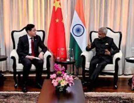 تاکید چین به هند برای حفظ کانال گفت‌وگو