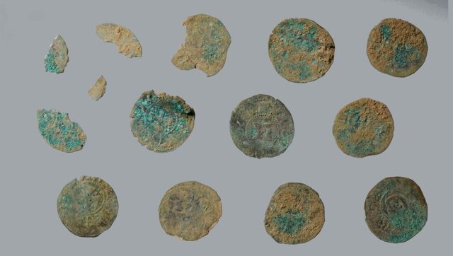 کشف گوشوارههای خیرکننده توسط یک جوینده گنج