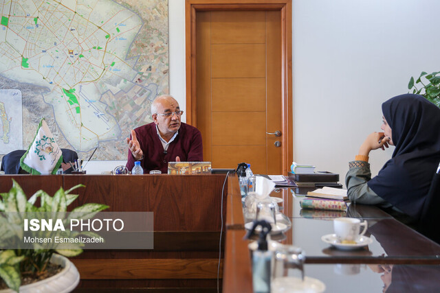 آیندگان ما را تحسین میکنند/کار اجرایی مثل حرف زدن ساده نیست