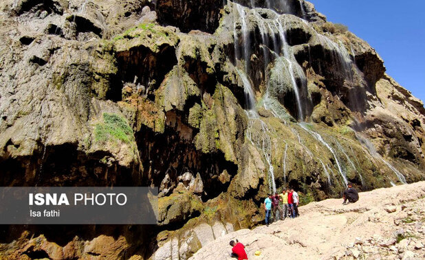 سفری به یکی از بلندترین آبشارهای ایران در کهگیلویه و بویراحمد + عکس